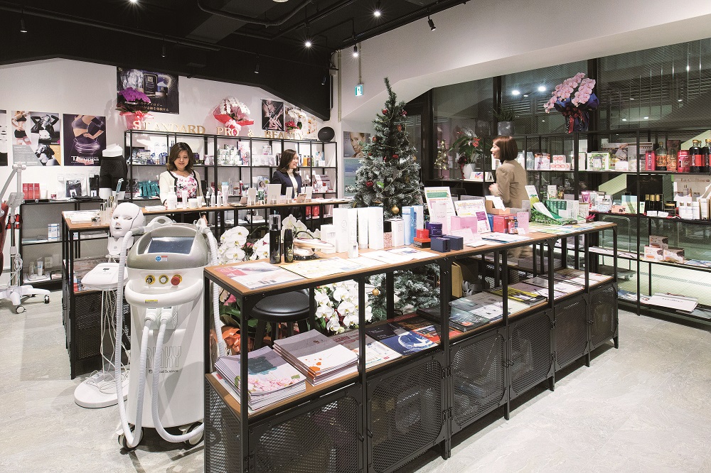 美容業界の最新トレンドを発掘できるプロ向けショールームが中州にOPEN‼